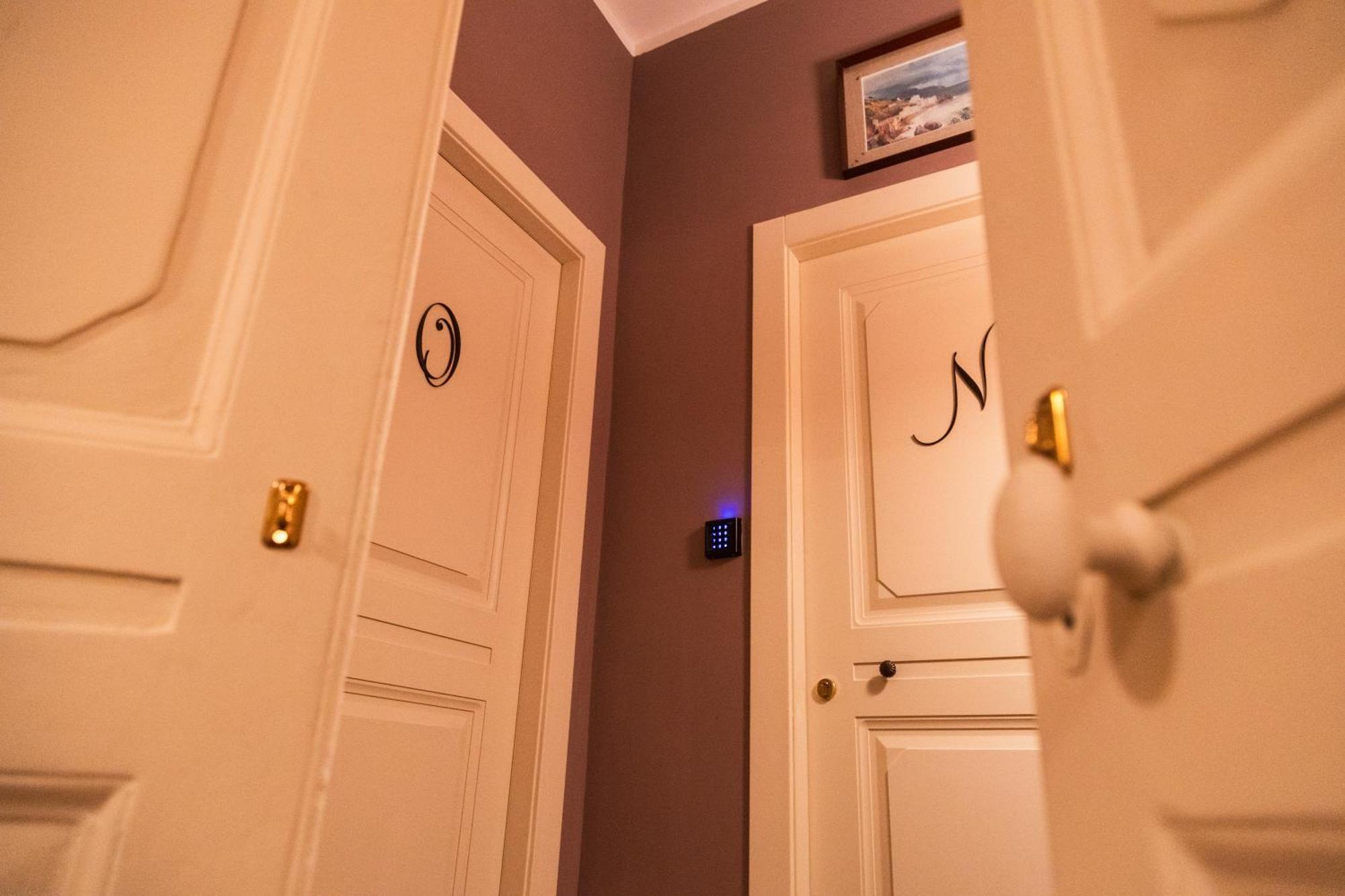 I Leoni Di Rosaroll Bed & Breakfast Naples Exterior photo