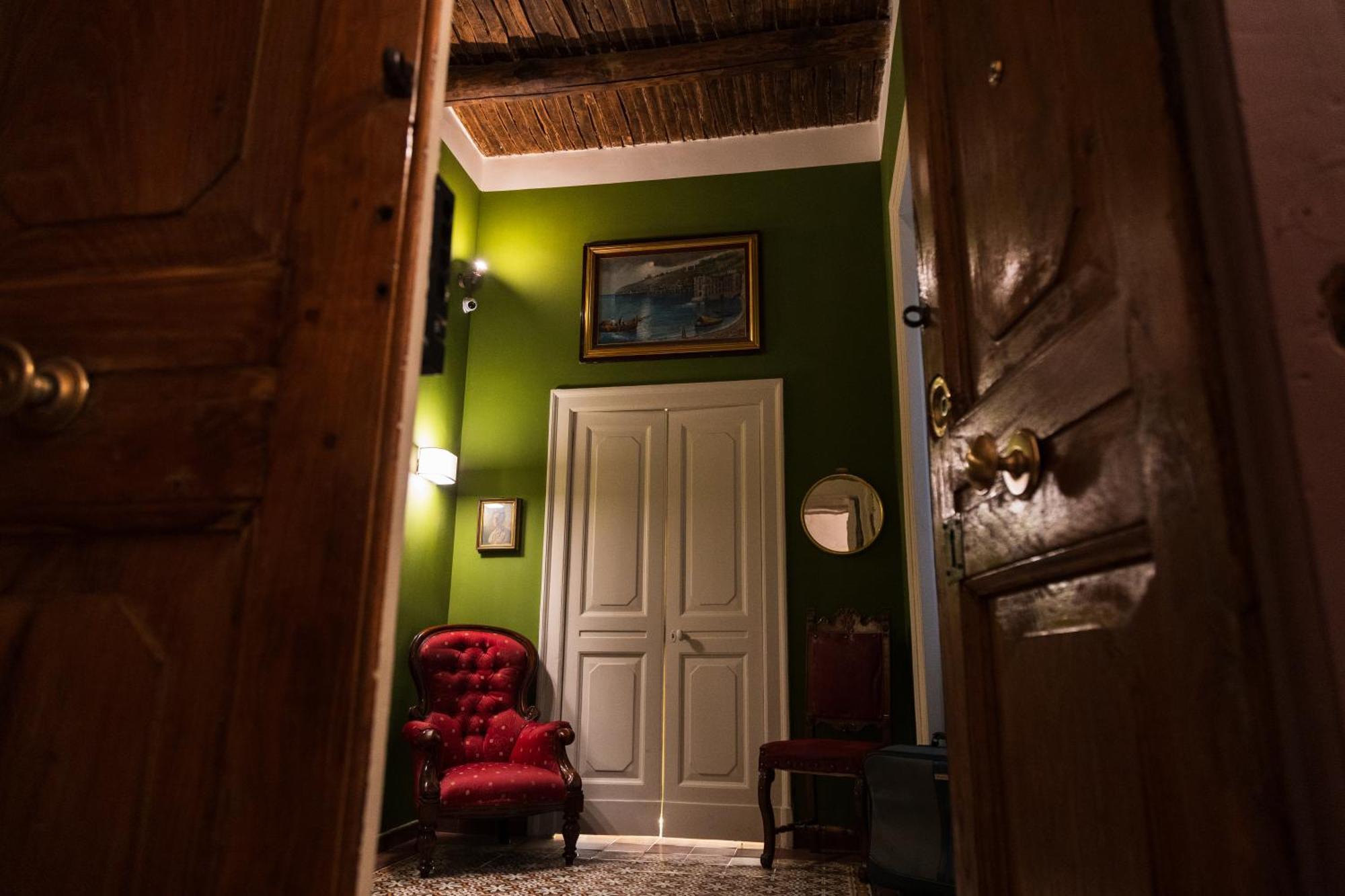 I Leoni Di Rosaroll Bed & Breakfast Naples Exterior photo